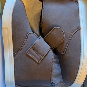 Boys Nautica casual shoes